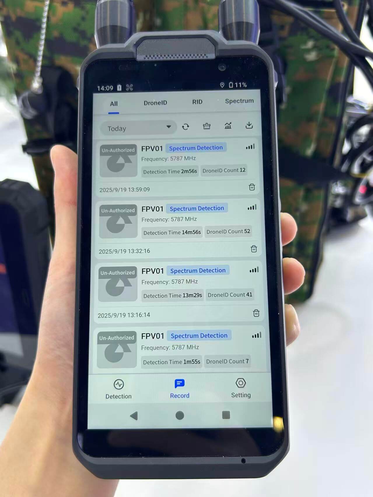 Handheld Drone Locator BT2515